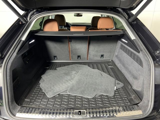 Used 2020 Audi Q8 Premium Plus AWD/4WD image 26