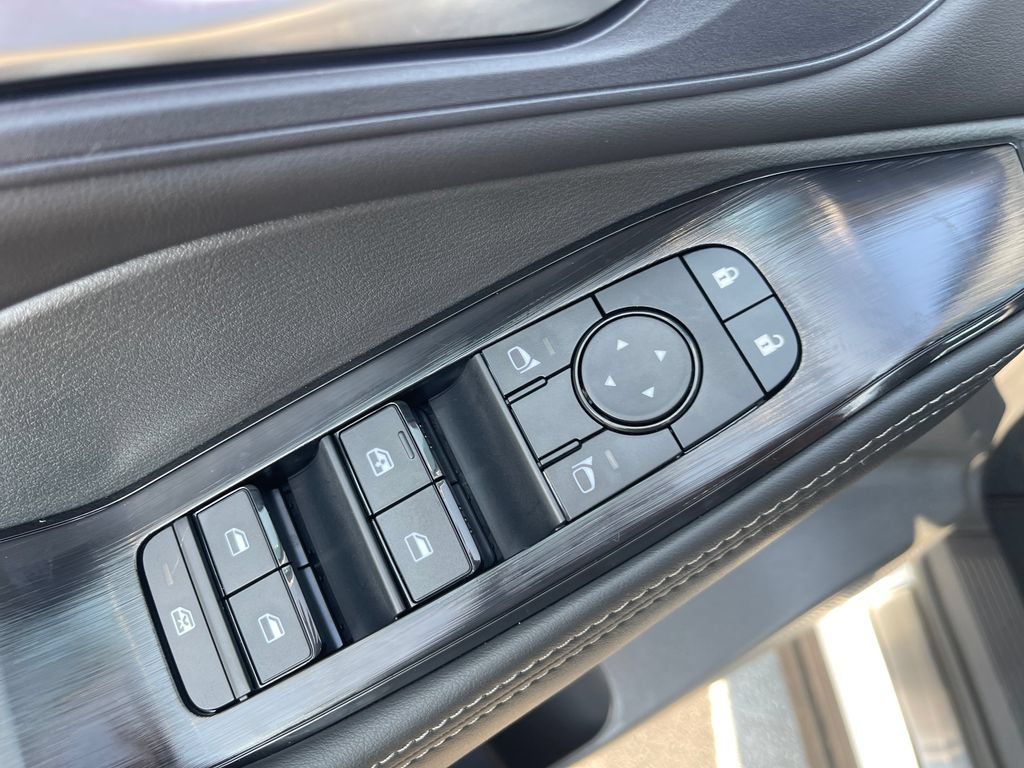 New 2026 Nissan Rogue Dark Armor AWD/4WD image 11