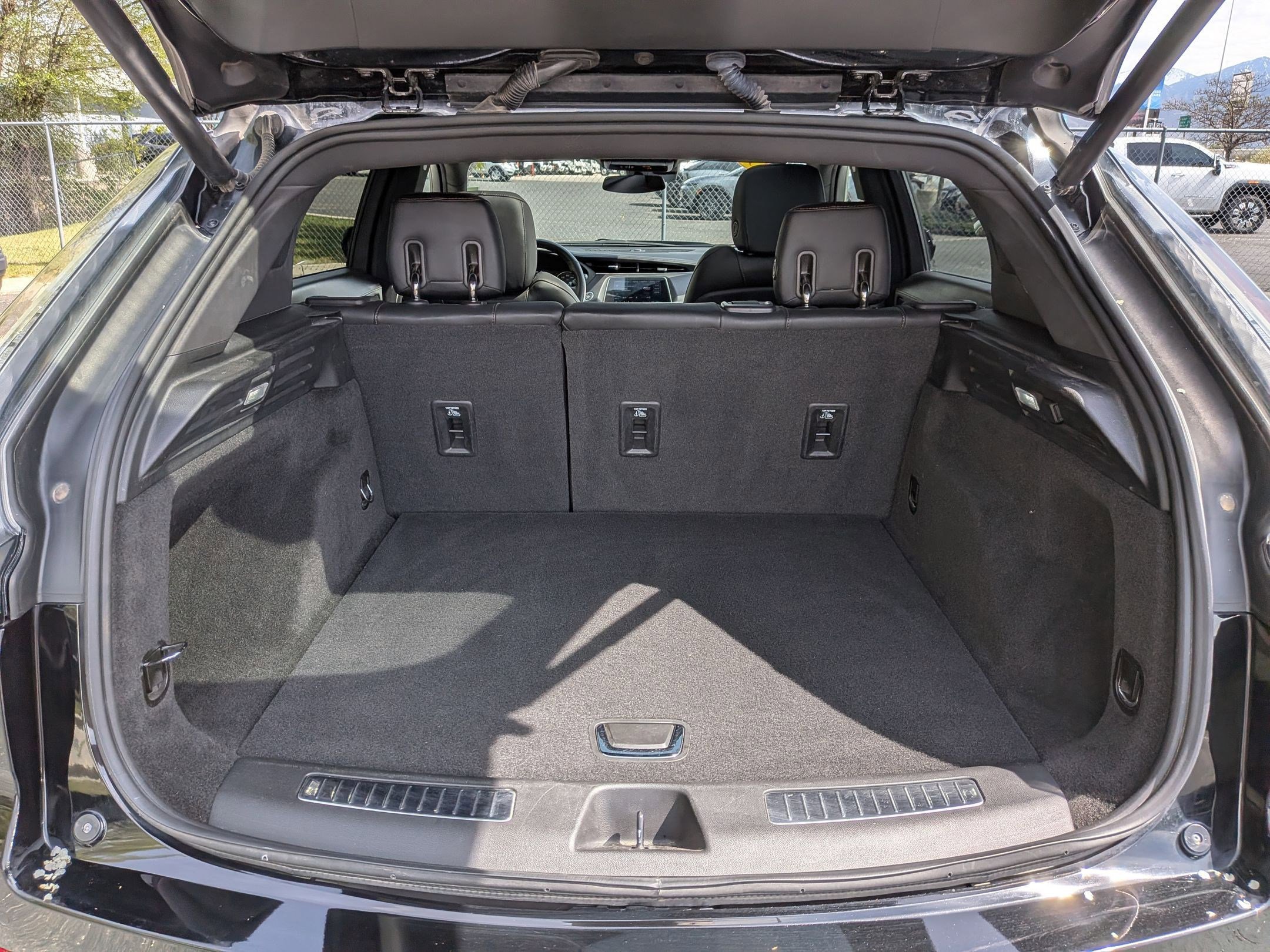 Certified 2023 Cadillac XT4 Sport image 32