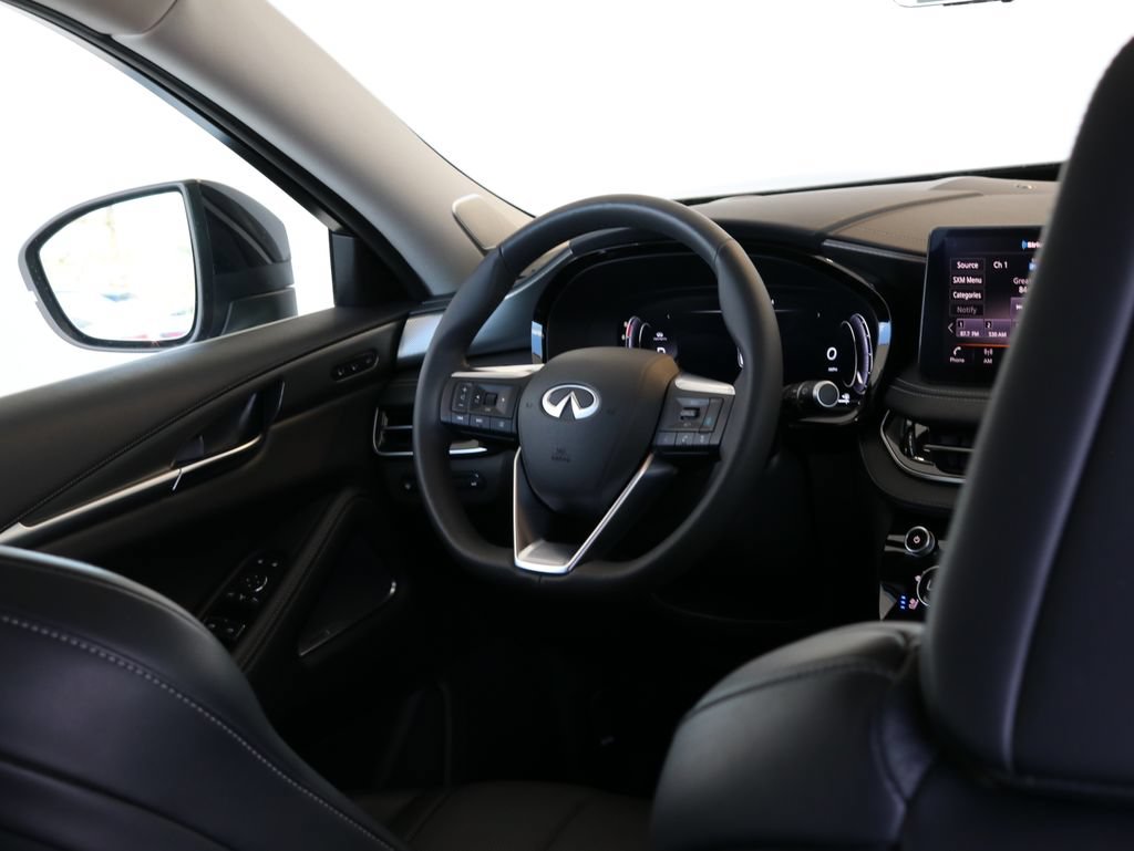 Certified 2025 INFINITI QX60 Luxe w/ Vision Package AWD/4WD image 38