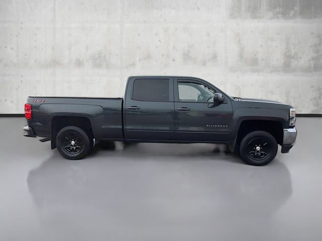 Used 2018 Chevrolet Silverado 1500 LT w/ All Star Edition image 4