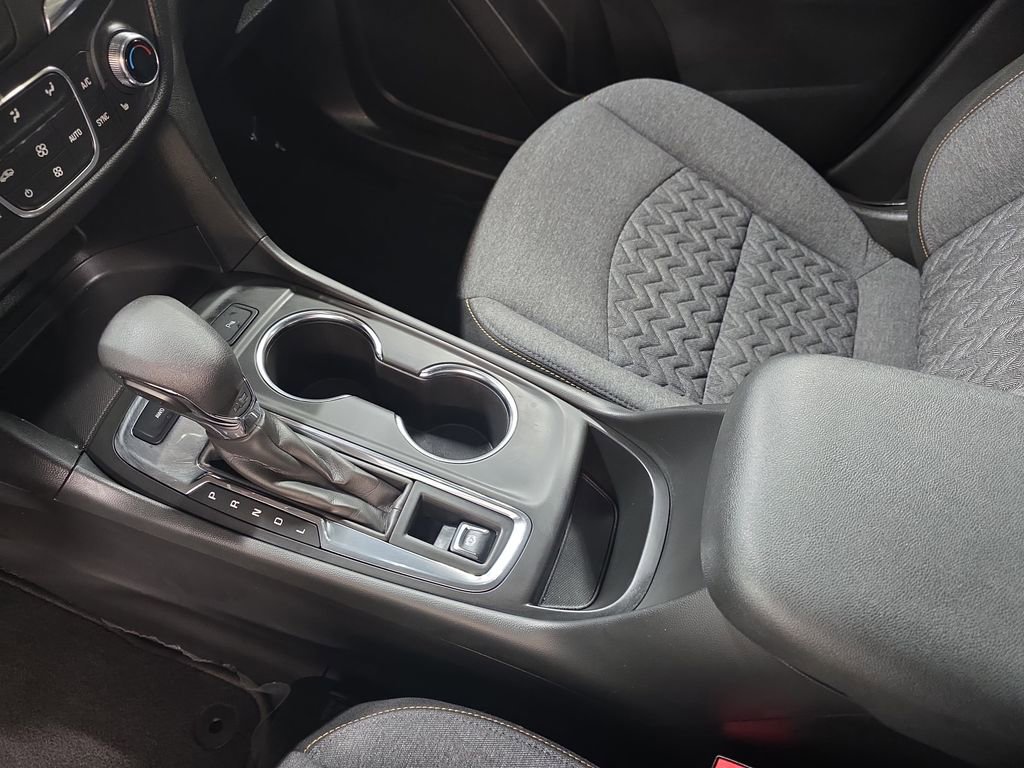 Used 2022 Chevrolet Equinox LT image 23