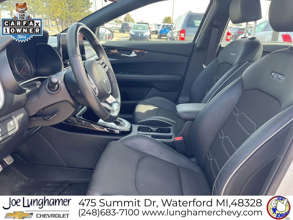Used 2023 Kia Forte GT-Line w/ GT-Line Premium Package image 13