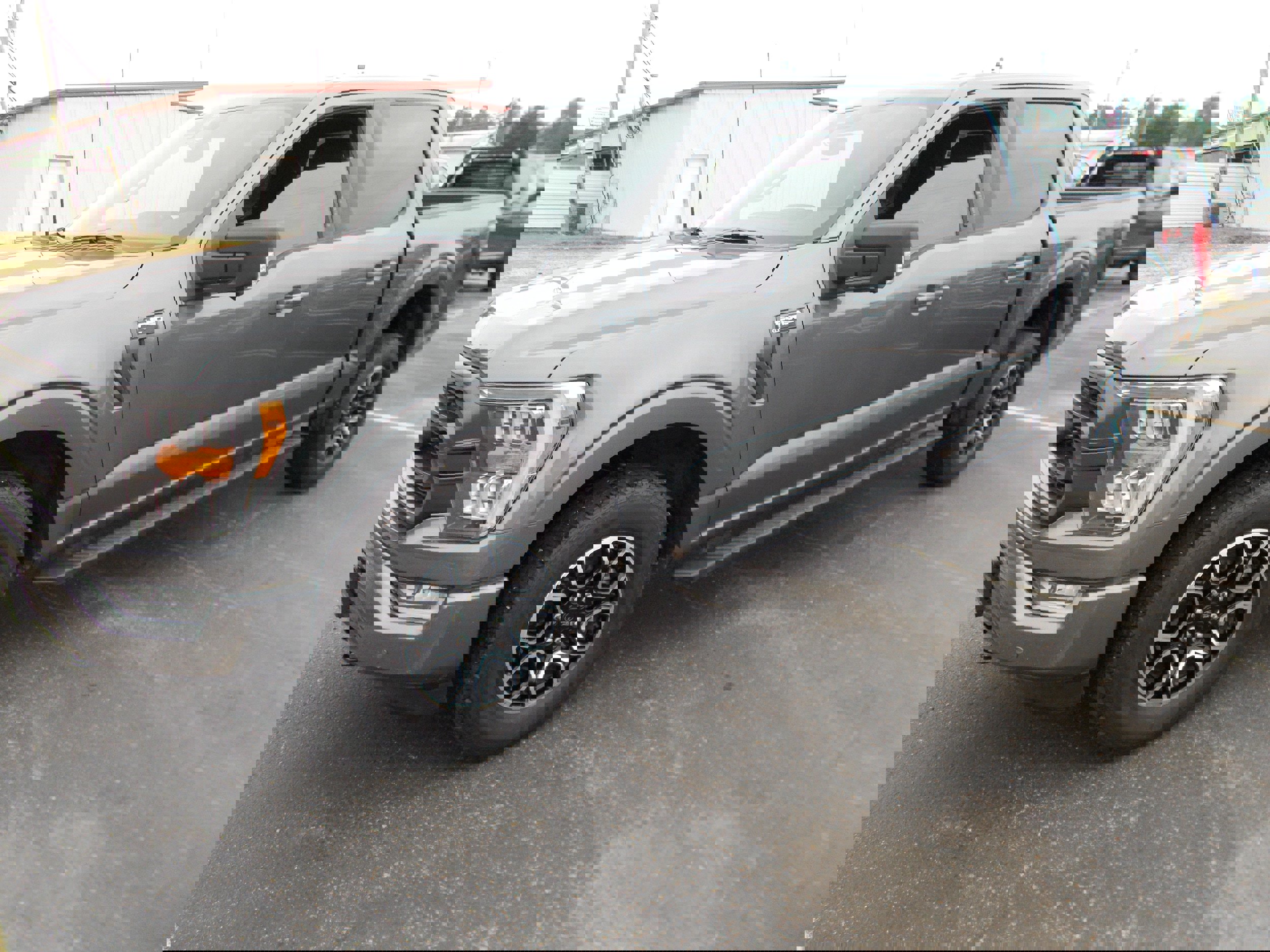 Used 2022 Ford F150 XLT w/ Equipment Group 302A High image 6