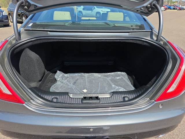 Used 2017 Jaguar XJ R-Sport image 13