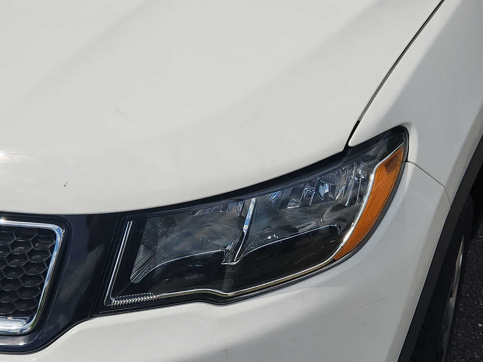 Used 2018 Jeep Compass Limited AWD/4WD image 9