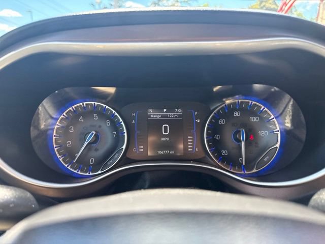 Used 2023 Chrysler Voyager LX FWD image 30