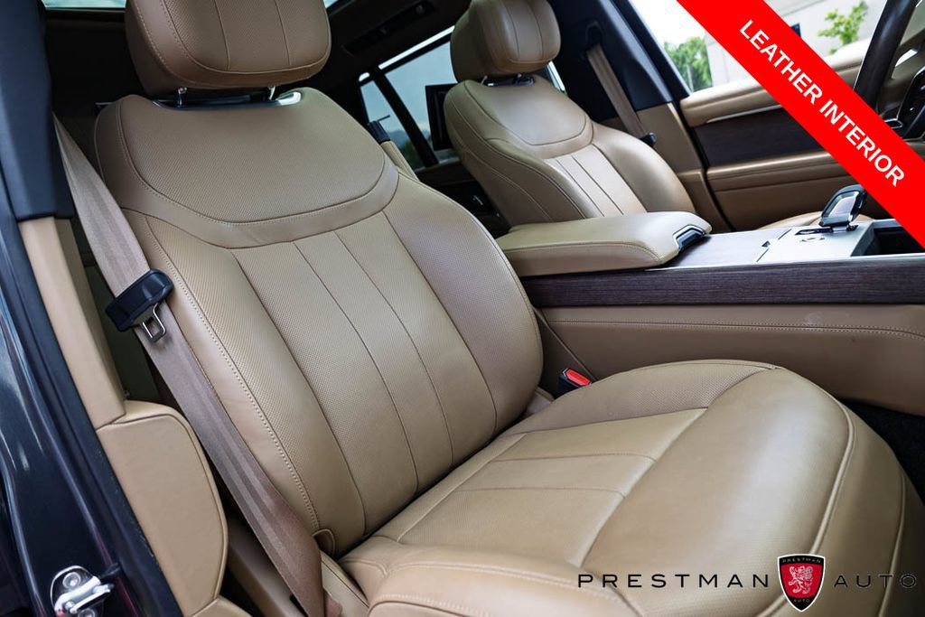 Used 2025 Land Rover Range Rover Long Wheelbase Autobiography AWD/4WD image 4