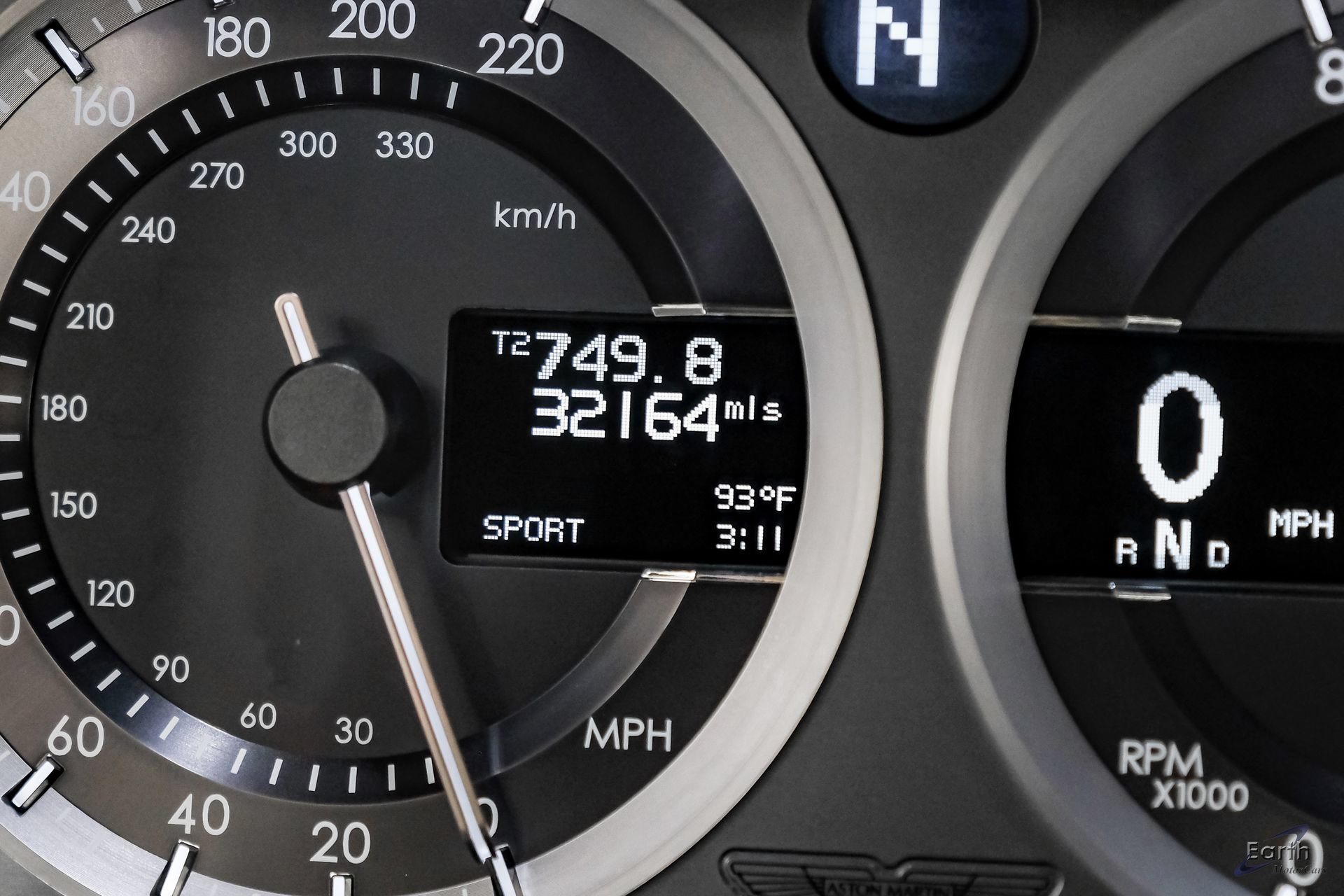 Used 2014 Aston Martin V8 Vantage S RWD image 88