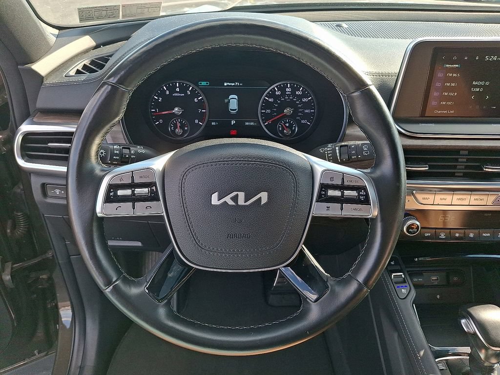 Certified 2022 Kia Telluride SX w/ Nightfall Edition Package AWD/4WD image 16