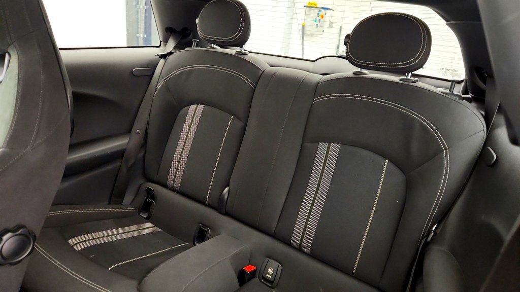 Used 2015 MINI Cooper John Cooper Works image 18