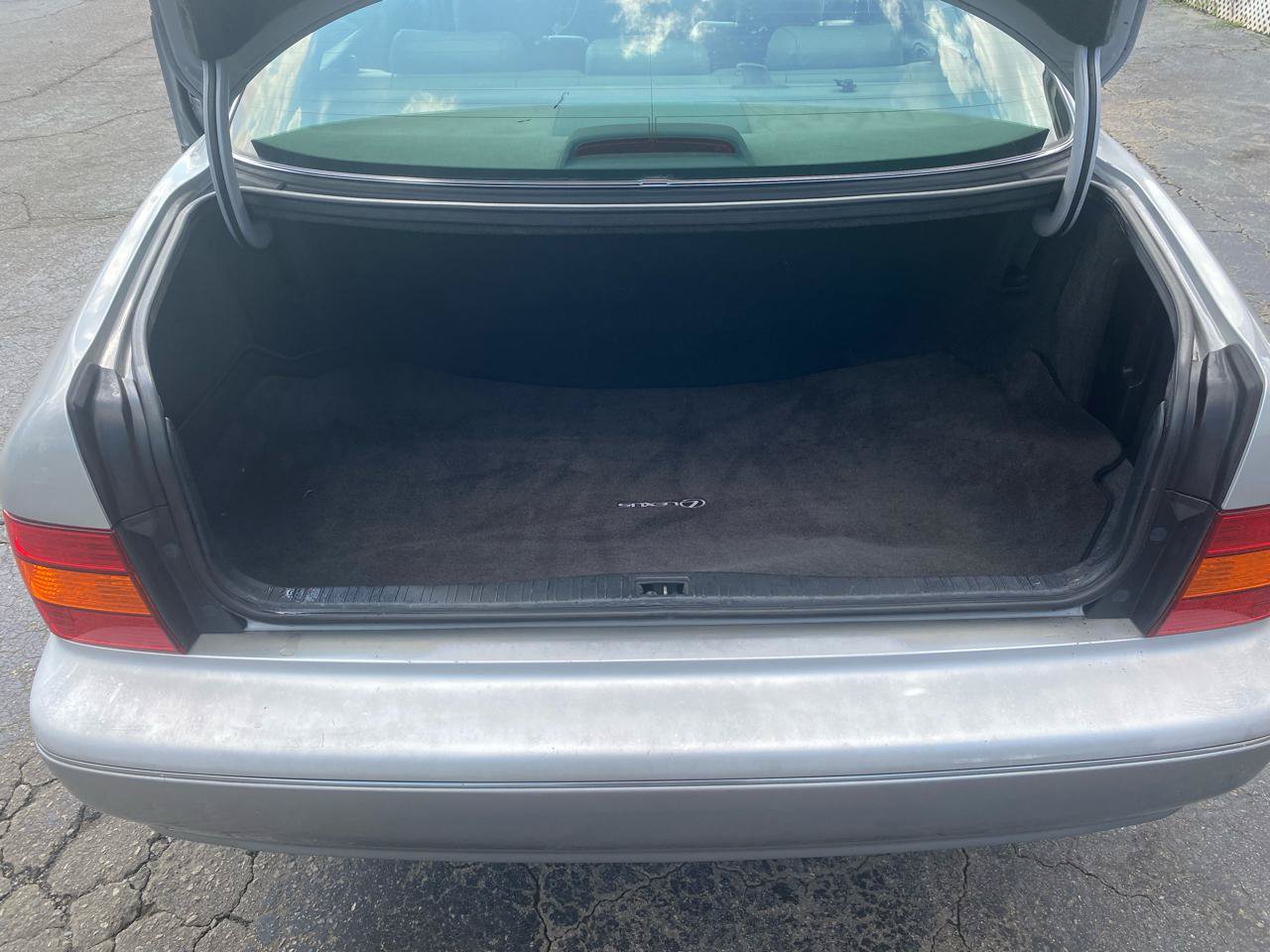 Used 1999 Lexus LS 400 RWD image 17