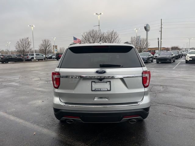 Used 2018 Ford Explorer XLT w/ Equipment Group 202A image 10