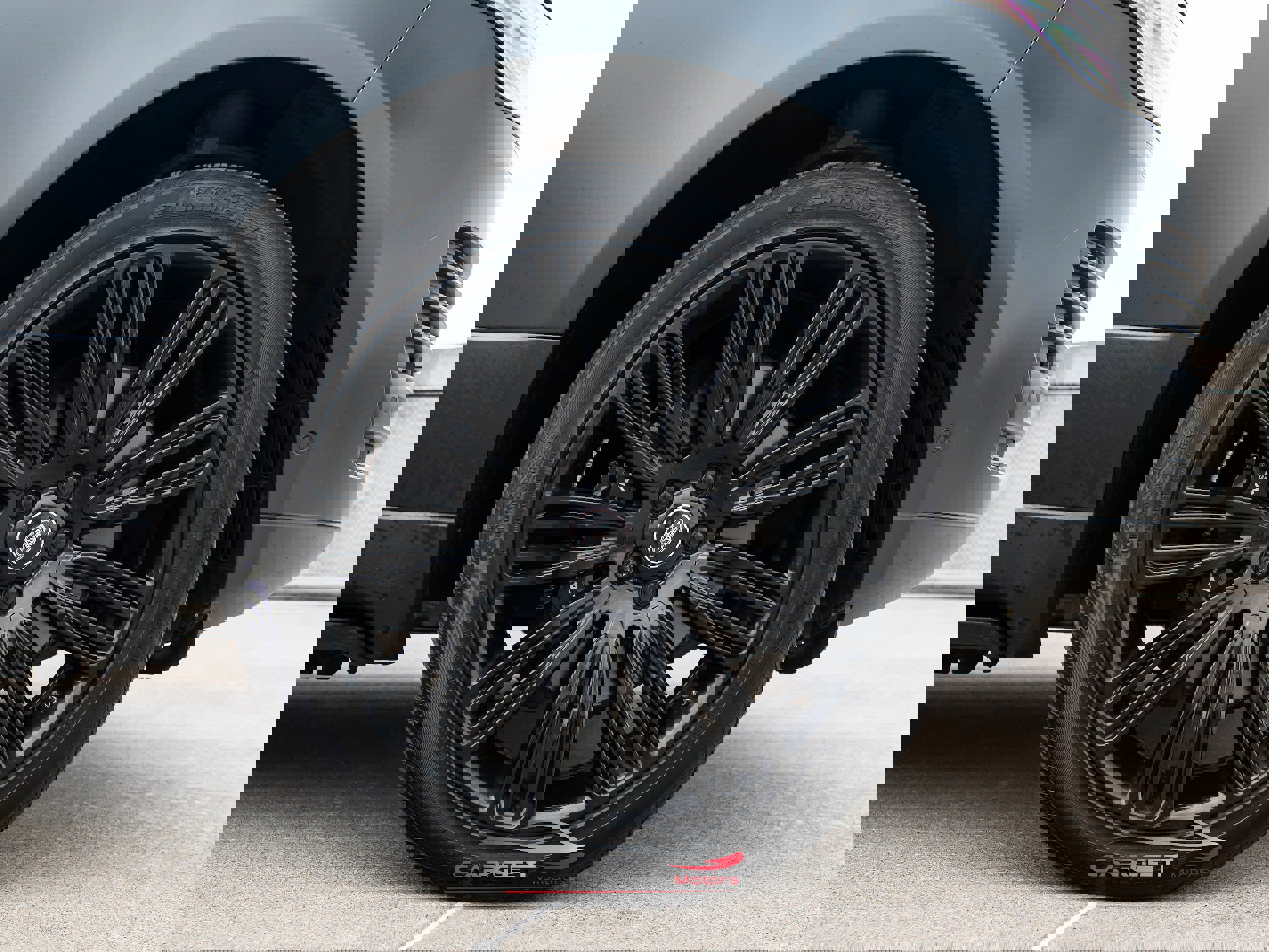 Used 2020 Land Rover Range Rover Long Wheelbase HSE image 10