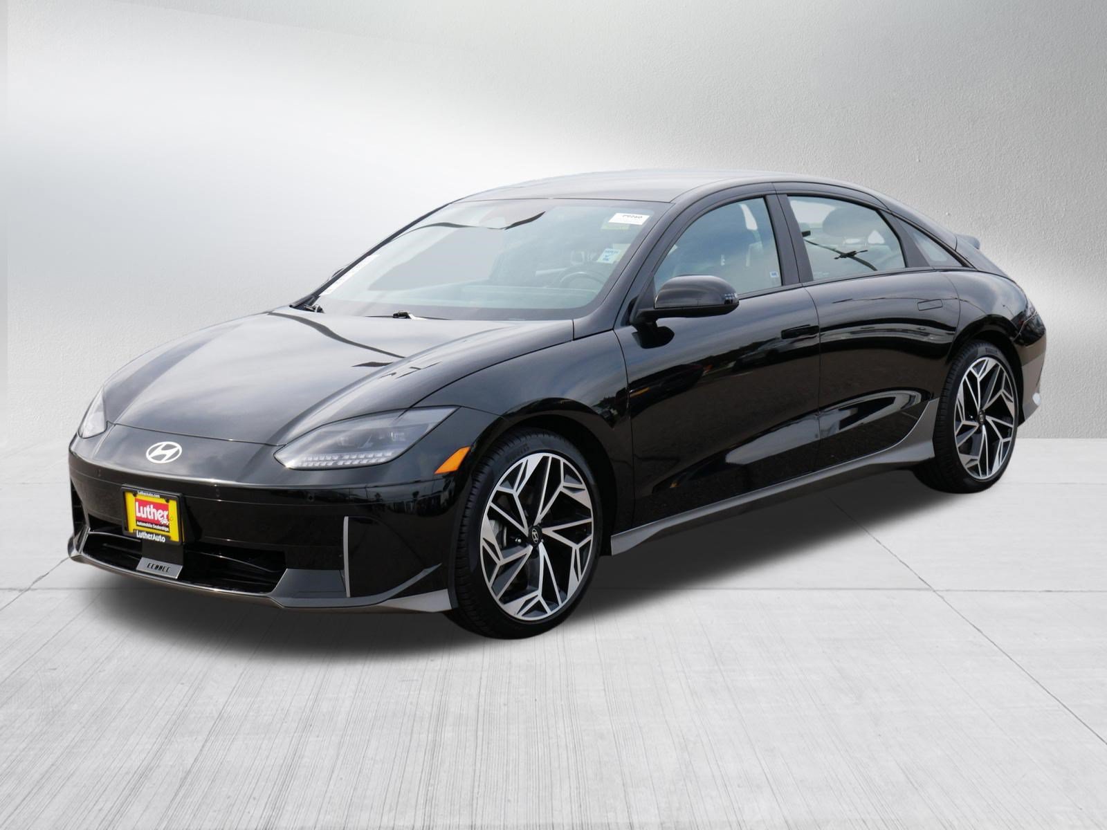 Used 2023 Hyundai Ioniq 6 SEL RWD image 3