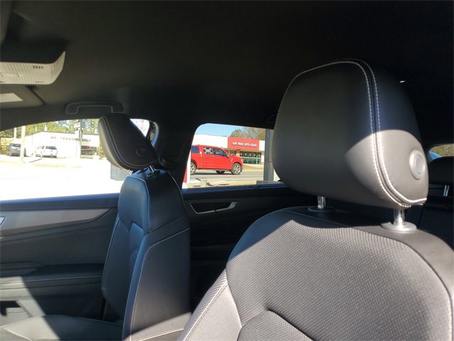 Certified 2024 Volkswagen Atlas Cross Sport SE w/ Black Wheel Package image 16