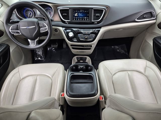 Used 2021 Chrysler Voyager Lxi FWD image 14