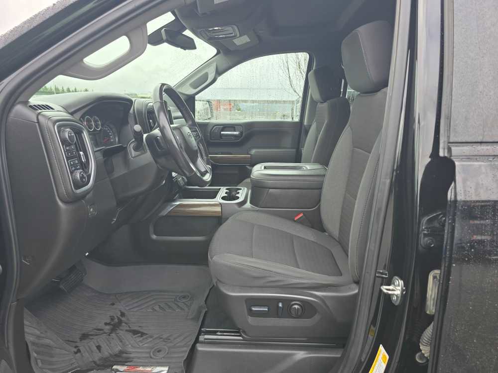 Used 2022 Chevrolet Silverado 1500 LT Trail Boss w/ Bed Protection Package AWD/4WD image 9