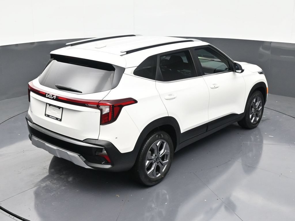 Used 2024 Kia Seltos S FWD image 16