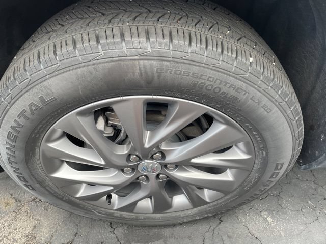 Used 2025 Buick Enclave Preferred FWD image 26
