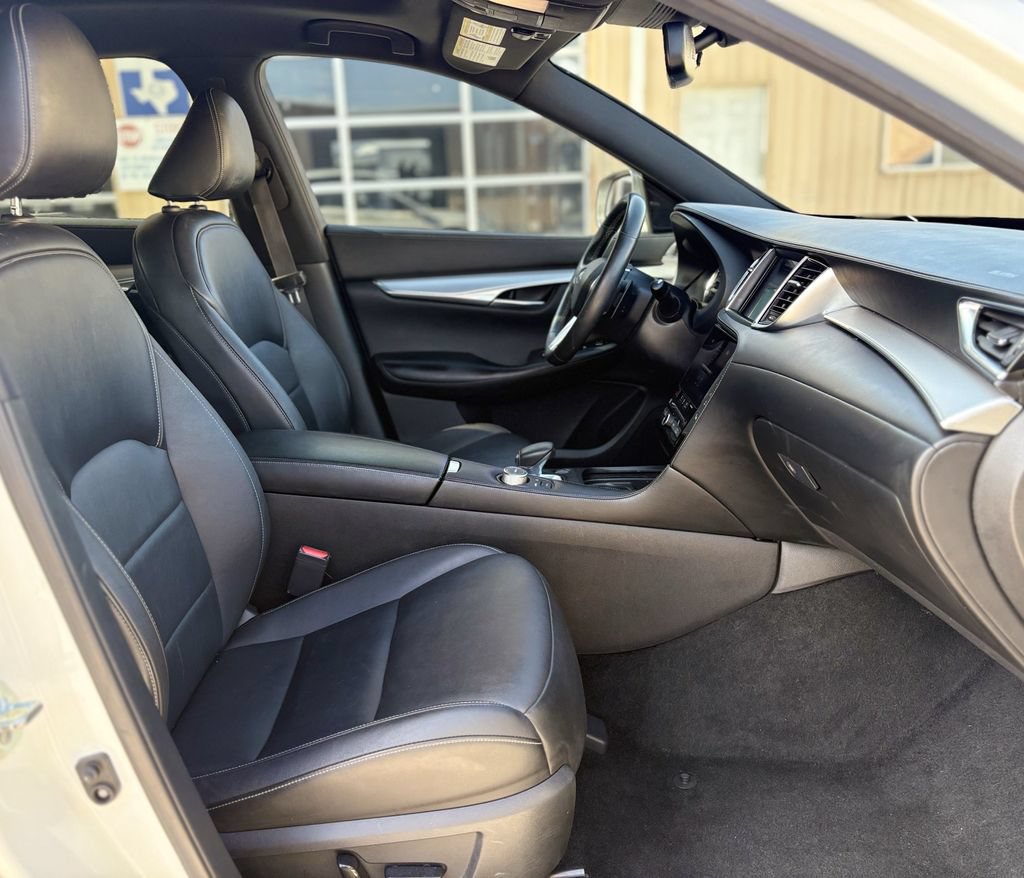 Used 2021 INFINITI QX50 Luxe w/ Appearance Package FWD image 25