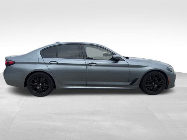 Used 2021 BMW 530i w/ M Sport Package image 9
