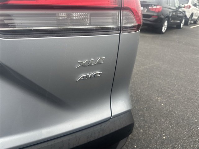 Used 2022 Toyota Corolla Cross XLE image 26