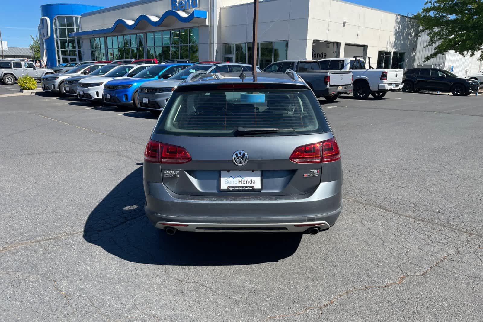 Used 2017 Volkswagen Golf Alltrack SEL AWD/4WD image 4