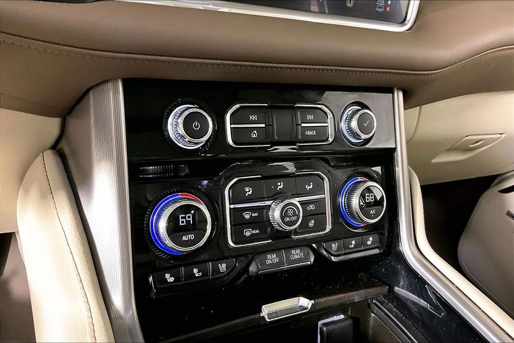 Certified 2024 GMC Yukon Denali w/ Denali Reserve Package AWD/4WD image 13