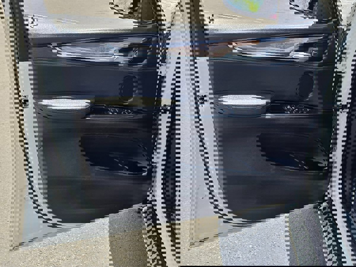 Used 2015 BMW X5 xDrive35i image 23