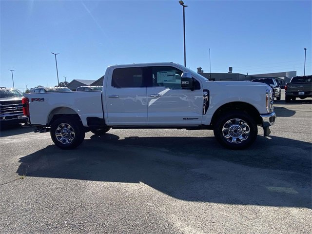 New 2026 Ford F350 4x4 Crew Cab Super Duty image 2