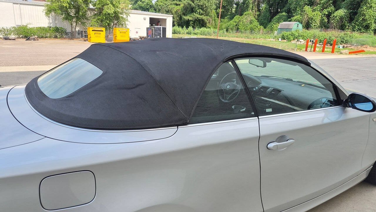 Used 2008 BMW 128i Convertible RWD image 17