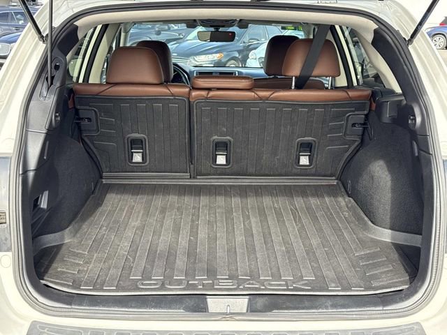 Used 2017 Subaru Outback 3.6R Touring w/ Popular Package #5A image 7