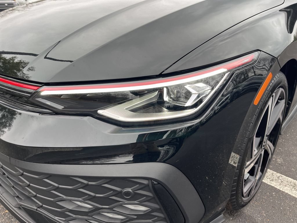 New 2026 Volkswagen GTI SE FWD image 10