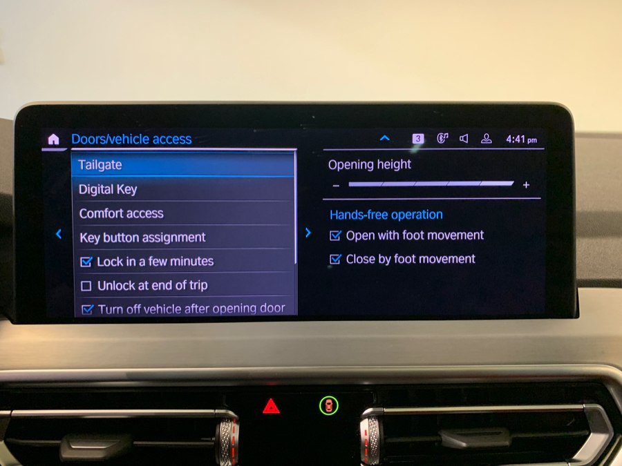 Used 2024 BMW X4 xDrive30i w/ M Sport Package AWD/4WD image 45