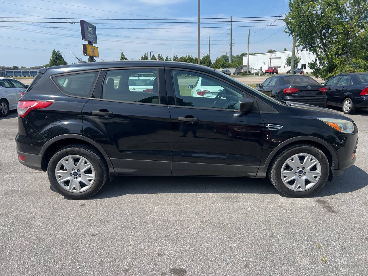 Used 2016 Ford Escape S FWD image 5