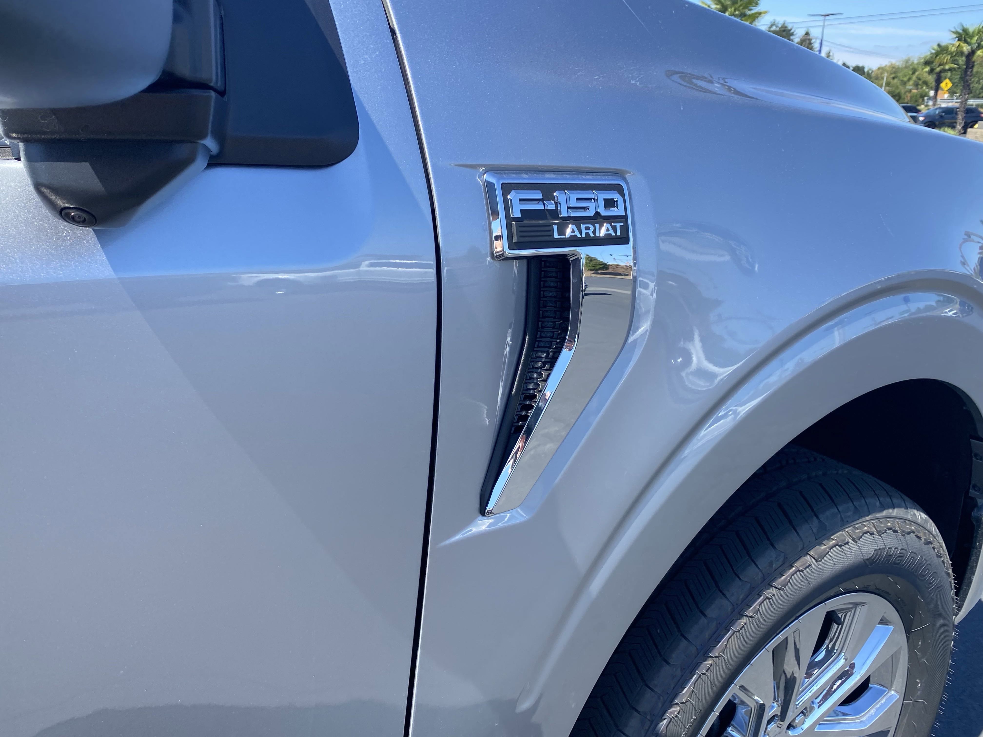 New 2025 Ford F150 Lariat w/ Equipment Group 502A High image 5