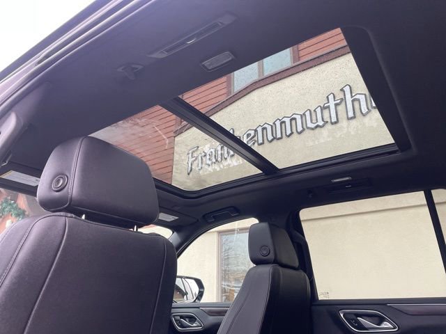 Used 2022 Chevrolet Tahoe LT w/ LT Signature Package image 14