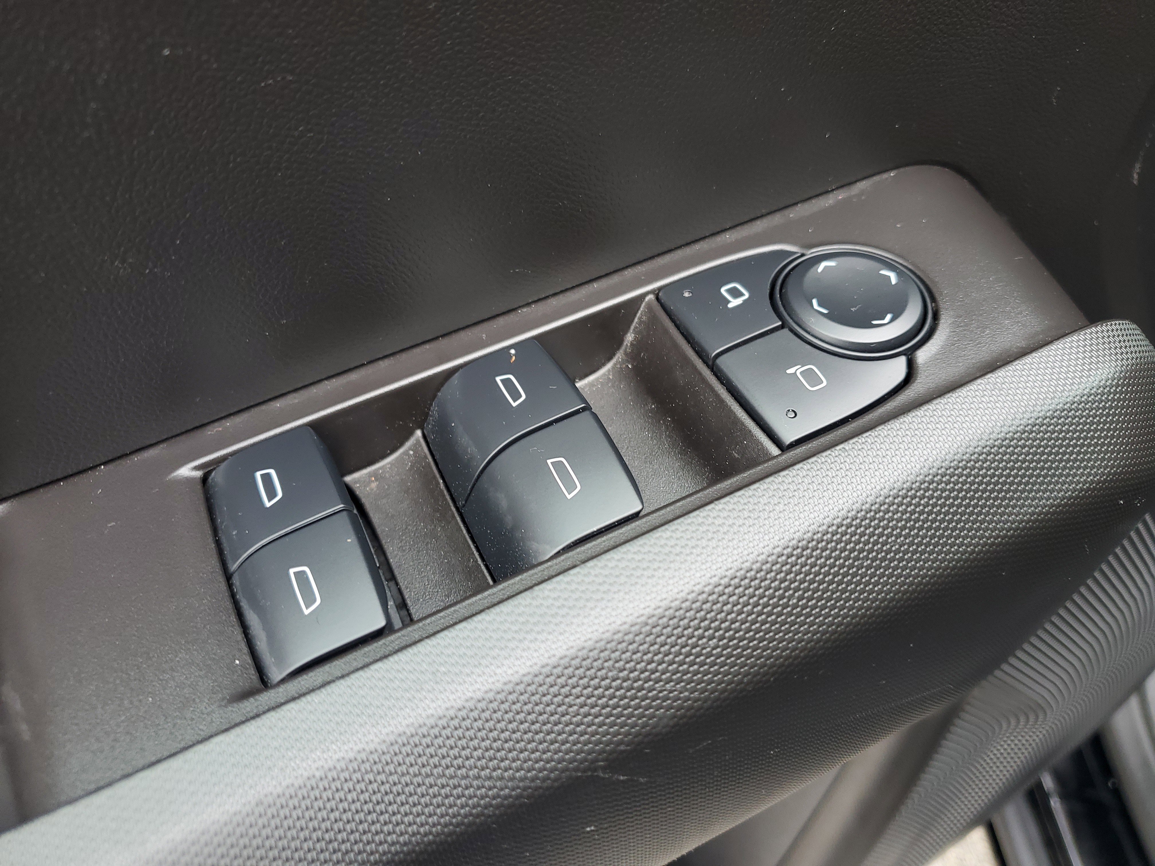 Used 2024 Chevrolet Colorado W/T image 24