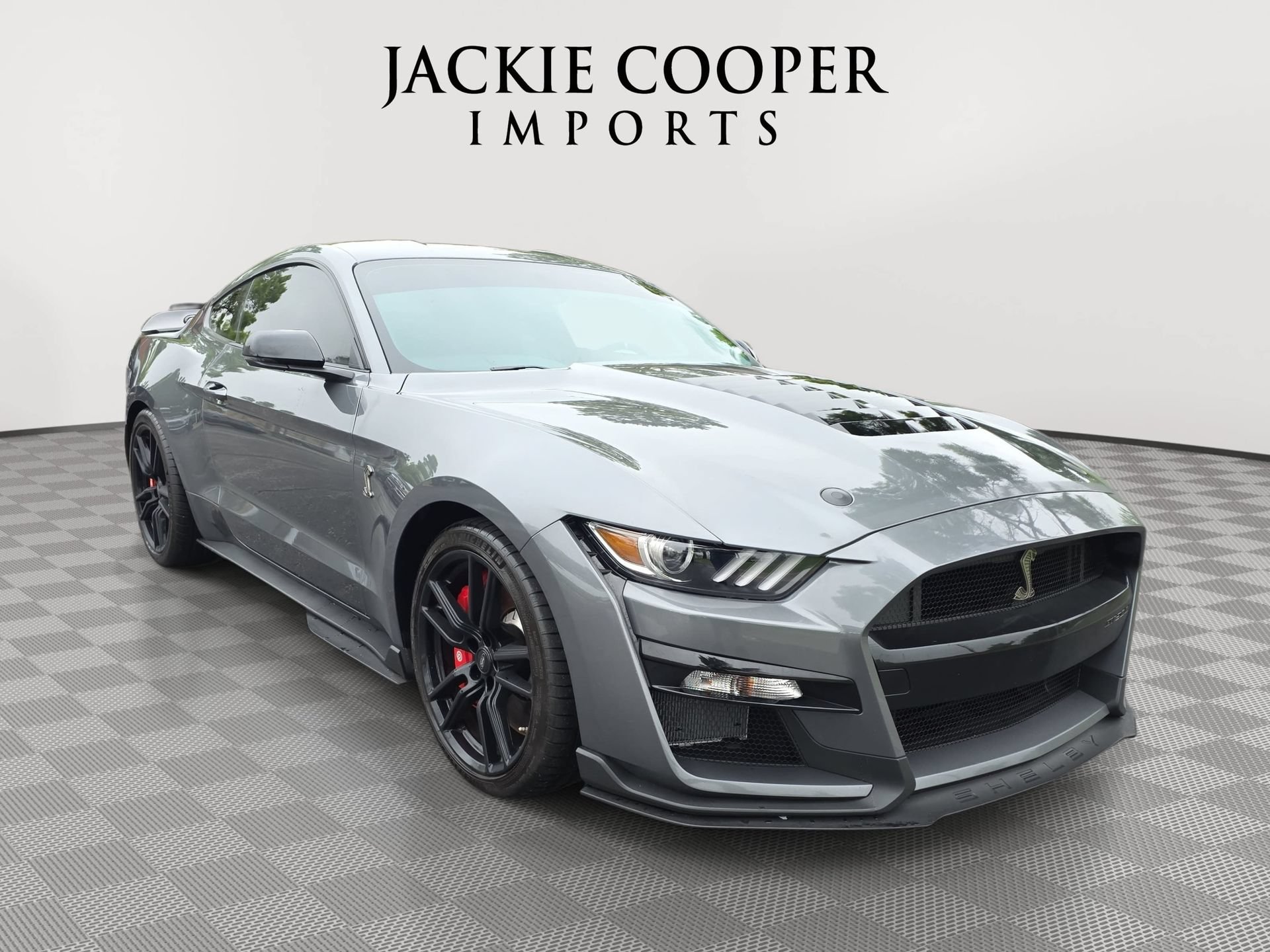 Used 2022 Ford Mustang Shelby GT500 w/ Technology Package RWD image 3