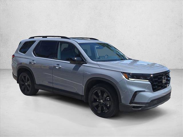 Used 2025 Honda Pilot Black Edition image 3