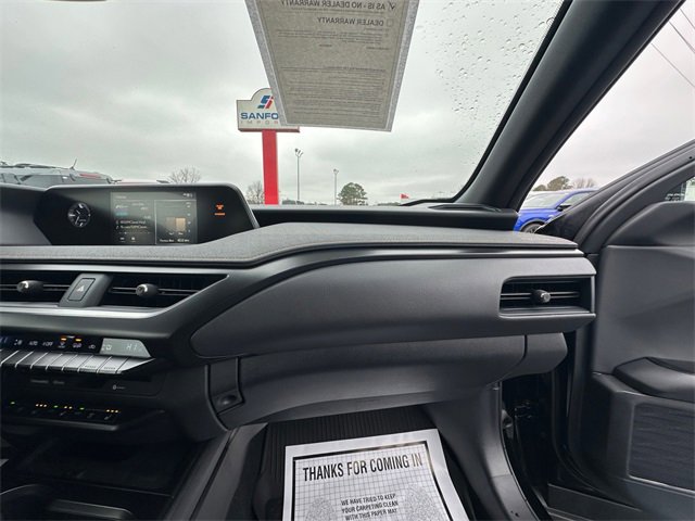 Used 2022 Lexus UX 250h w/ Premium Package image 16