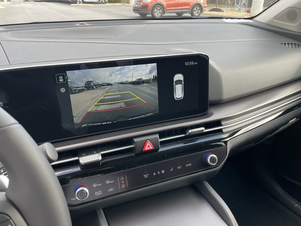 New 2026 Kia Sportage EX image 16