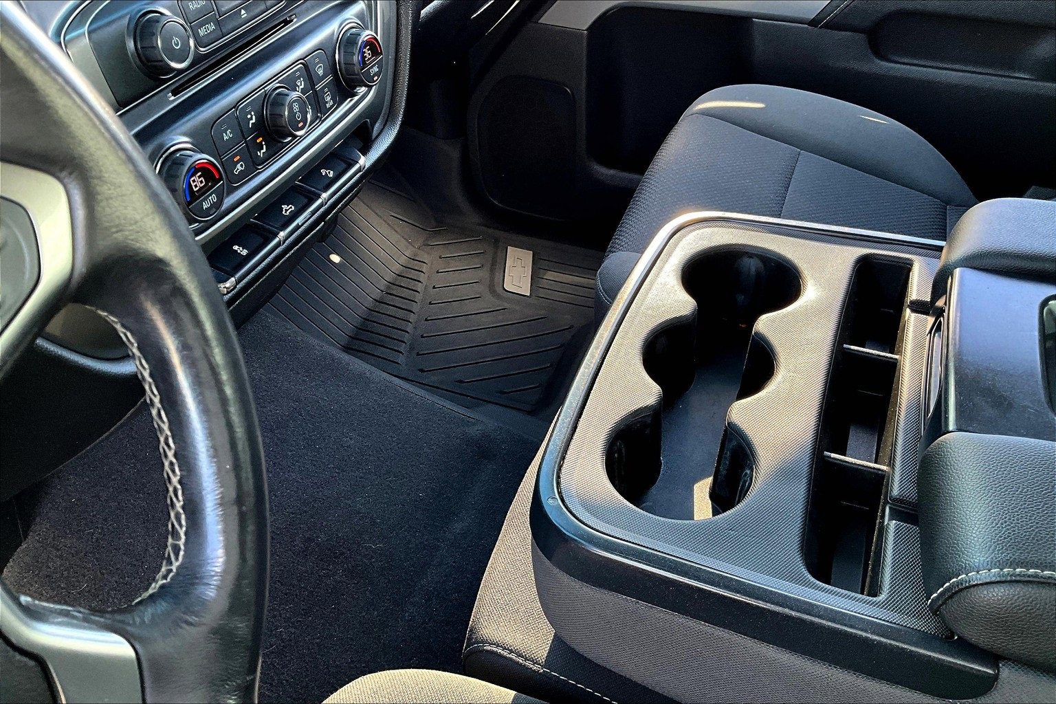 Used 2018 Chevrolet Silverado 1500 LT w/ Texas Edition image 12