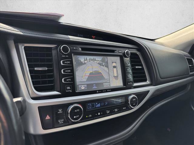 Certified 2018 Toyota Highlander Limited Platinum AWD/4WD image 14