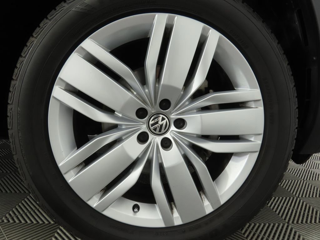 Used 2019 Volkswagen Atlas SE w/ Panoramic Sunroof Package image 34