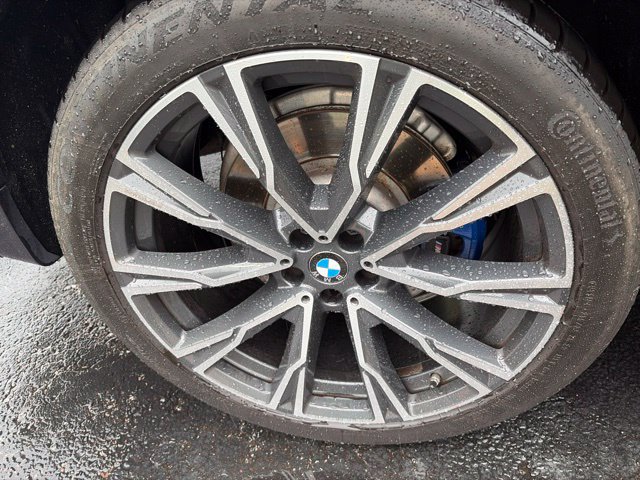 Used 2019 BMW X7 xDrive50i w/ M Sport Package AWD/4WD image 7