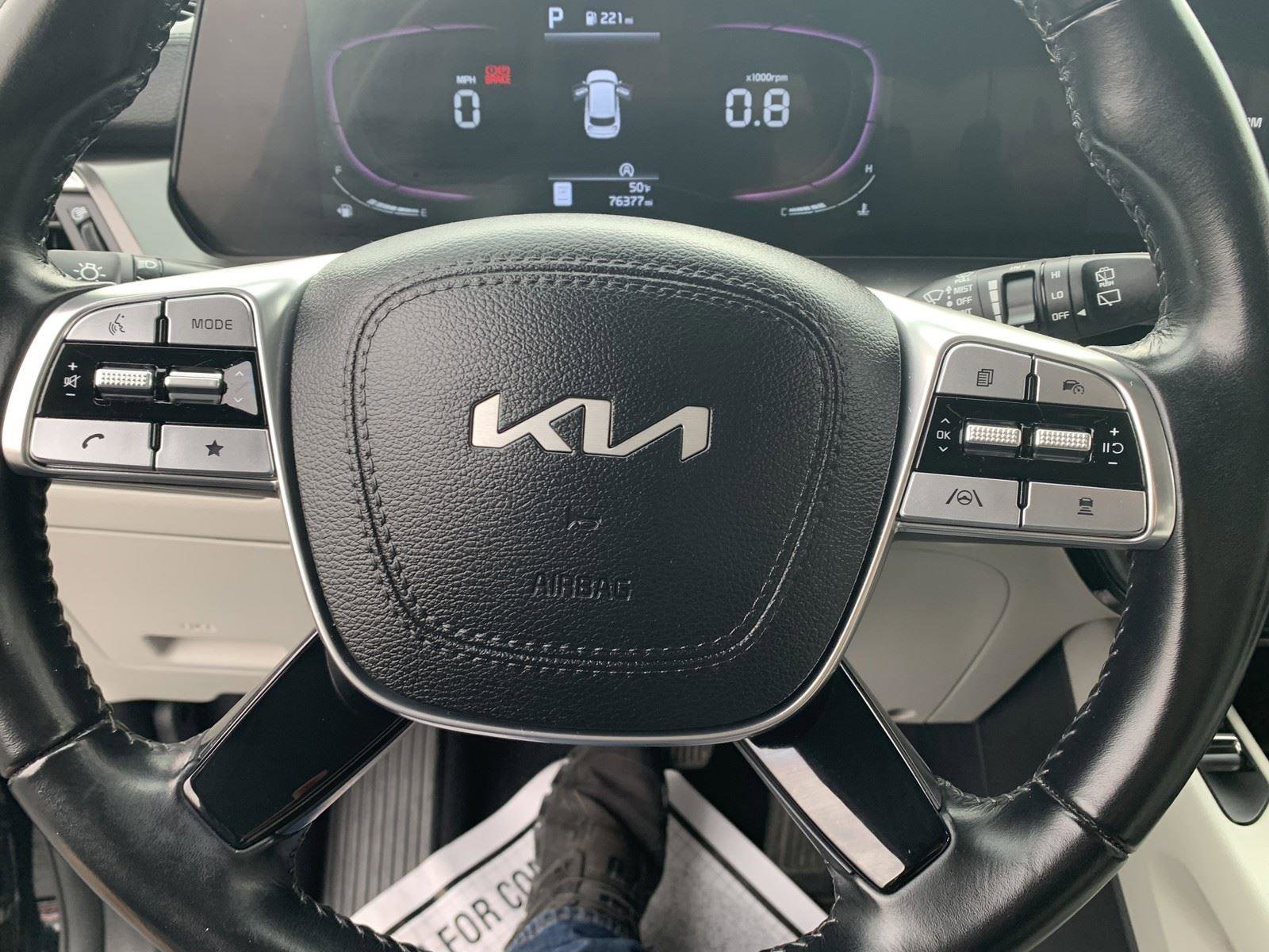 Used 2023 Kia Telluride S image 18