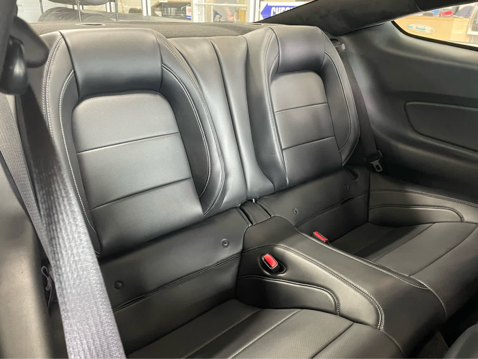 Used 2015 Ford Mustang GT Premium w/ Equipment Group 401A RWD image 34