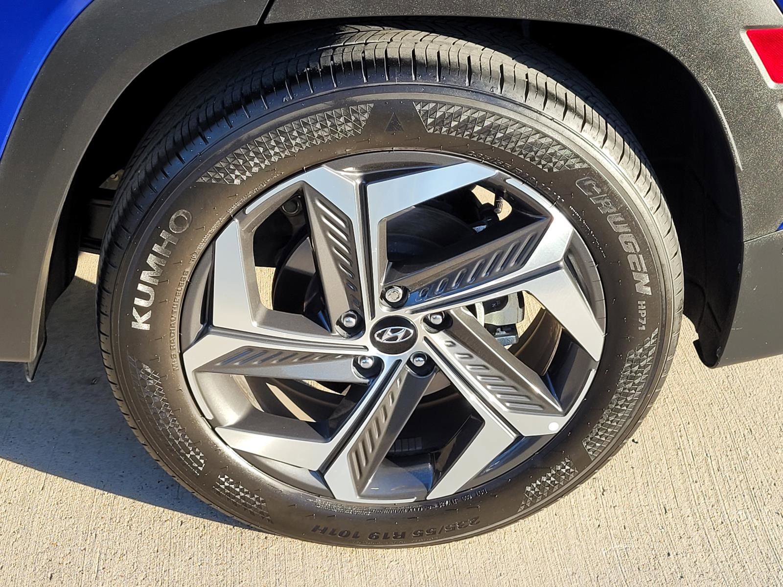 Used 2023 Hyundai Tucson Limited image 23